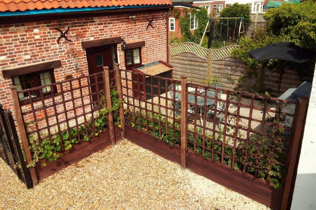Lowlands Cottage Бекклс Екстер'єр фото